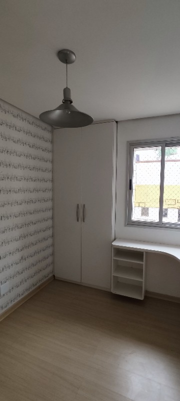 Águas Claras Residencial Cervantes - Apartamento 3 Quartos sendo 1 Suíte, com armários, reformado. Piso Laminado (flutuante), Cozinha independente, c