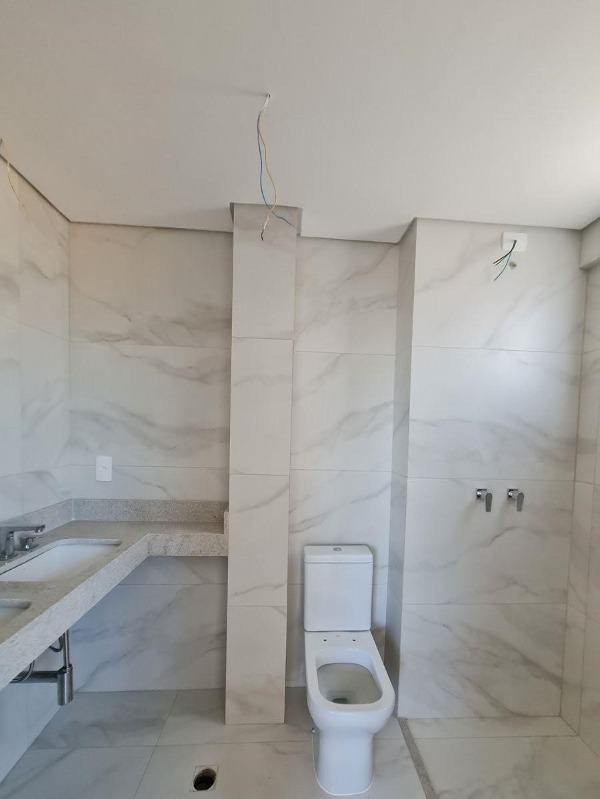 Edifício Costa Azul águas Claras - Maravilhosa Cobertura Duplex com vista livre, 4 suítes e 2 vagas com 185 m². Prédio novo com Habite-se já Averbado