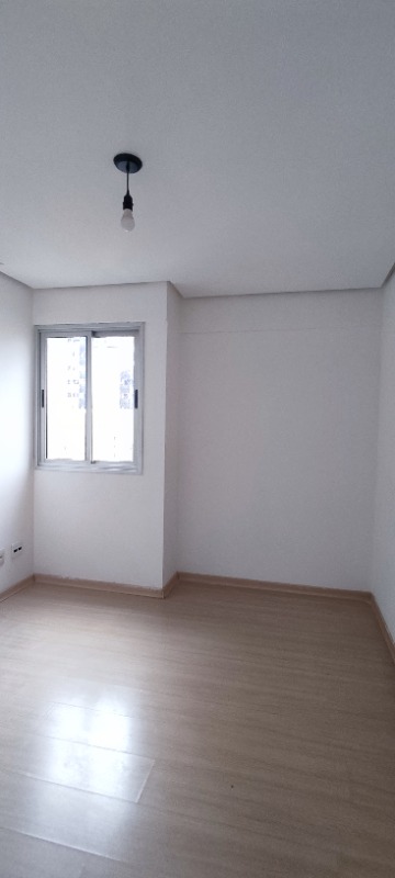 Águas Claras Residencial Cervantes - Apartamento 3 Quartos sendo 1 Suíte, com armários, reformado. Piso Laminado (flutuante), Cozinha independente, c