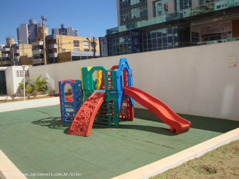 Águas Claras Residencial Cervantes - Apartamento 3 Quartos sendo 1 Suíte, com armários, reformado. Piso Laminado (flutuante), Cozinha independente, c