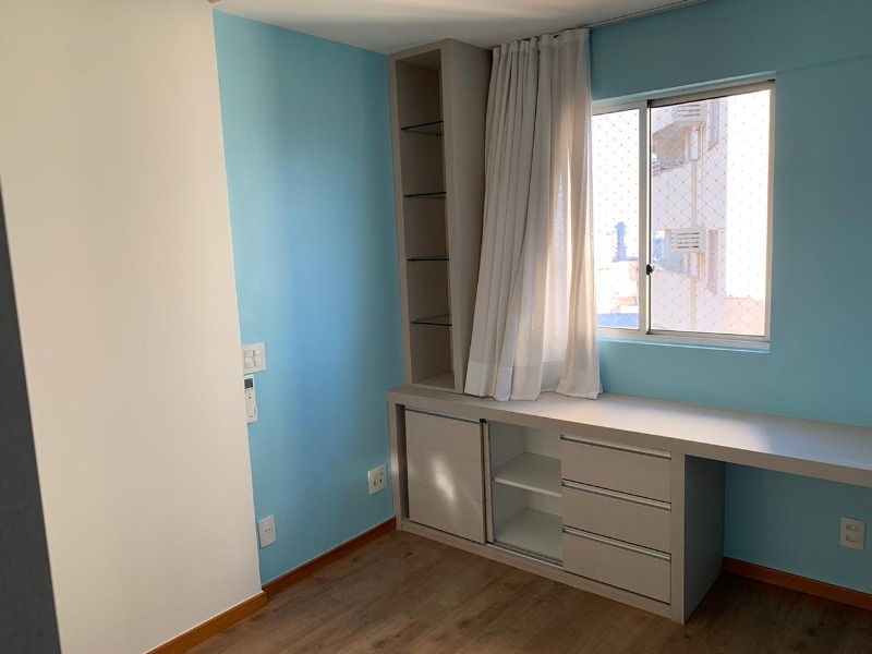 Venda Cobertura duplex no Via Club Residence, em Águas Claras. Com 188 m² privativos. São 3 quartos, sendo 1 suíte, 2 vagas de garagem, jacuzzi
