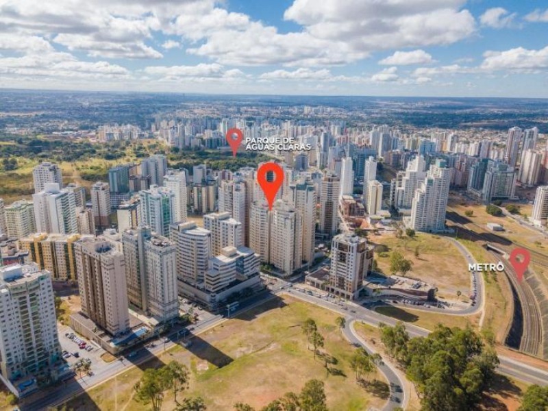 Venda Cobertura duplex no Via Club Residence, em Águas Claras. Com 188 m² privativos. São 3 quartos, sendo 1 suíte, 2 vagas de garagem, jacuzzi