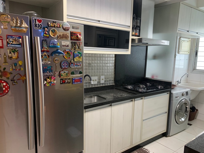 Residencial Cris Village Águas Claras - Lindo apartamento de 3 quartos com 83m², 1 vaga de garagem, Armários planejados. 3 quartos sendo 2 suítes, 1 vaga. Andar alto, vista livre, muitos armários…
