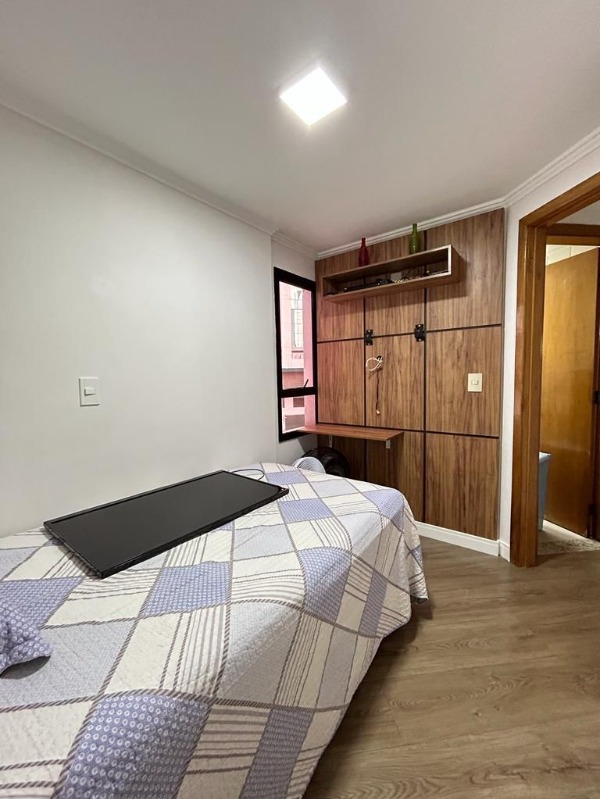 Apartamento de 3 quartos - Residencial Águas Cristalinas (Águas Claras) Localização: Localizado na Rua 13 Norte, na lateral do Vitrini Shopping, próximo à Estação de Metrô Arniqueiras e Av. Das…