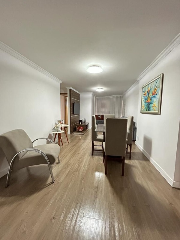 Apartamento de 3 quartos - Residencial Águas Cristalinas (Águas Claras) Localização: Localizado na Rua 13 Norte, na lateral do Vitrini Shopping, próximo à Estação de Metrô Arniqueiras e Av. Das…