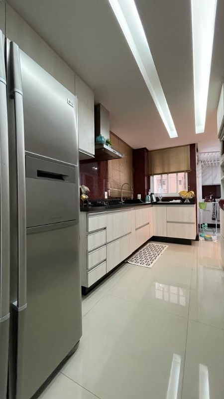 Res. Península Águas Claras - Apartamento 128 m², 4 suítes, reformado com 2 vagas. Apartamento reformado, com armários planejados de alta qualidade.