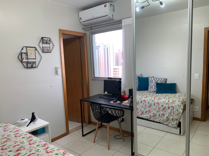 Residencial Cris Village Águas Claras - Lindo apartamento de 3 quartos com 83m², 1 vaga de garagem, Armários planejados. 3 quartos sendo 2 suítes, 1 vaga. Andar alto, vista livre, muitos armários…