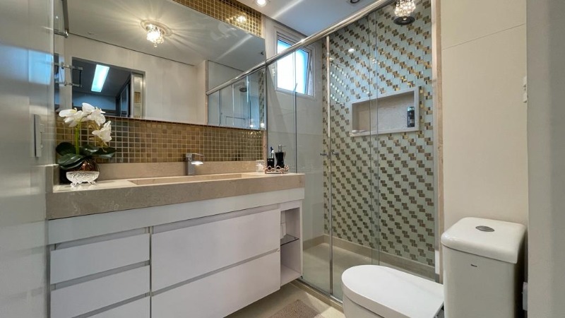 Res. Península Águas Claras - Apartamento 128 m², 4 suítes, reformado com 2 vagas. Apartamento reformado, com armários planejados de alta qualidade.