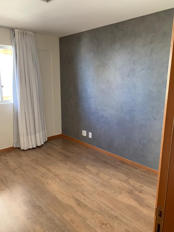 Venda Cobertura duplex no Via Club Residence, em Águas Claras. Com 188 m² privativos. São 3 quartos, sendo 1 suíte, 2 vagas de garagem, jacuzzi