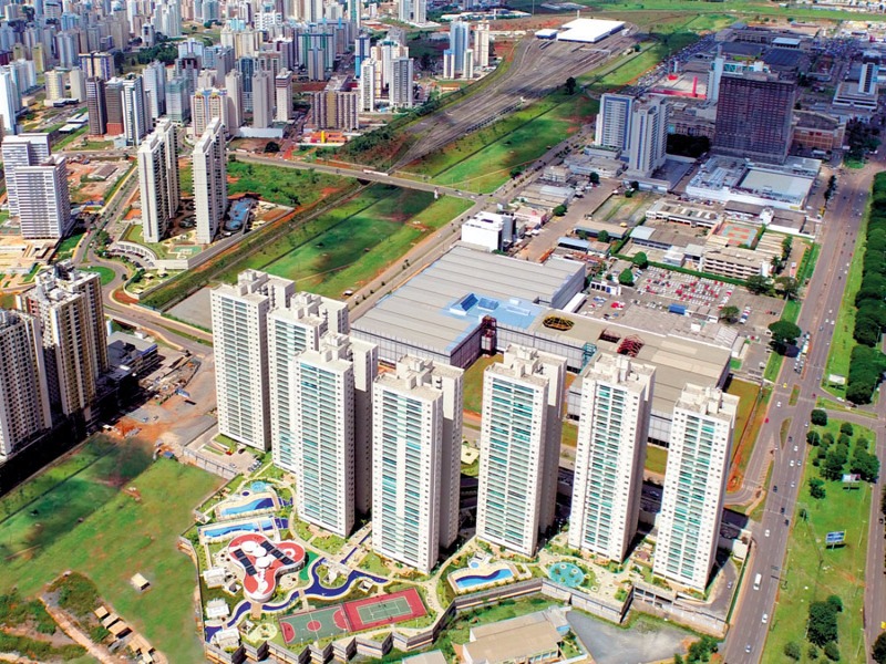 Res. Península Águas Claras - Apartamento 128 m², 4 suítes, reformado com 2 vagas. Apartamento reformado, com armários planejados de alta qualidade.