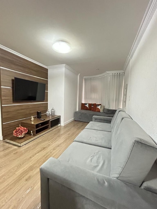 Apartamento de 3 quartos - Residencial Águas Cristalinas (Águas Claras) Localização: Localizado na Rua 13 Norte, na lateral do Vitrini Shopping, próximo à Estação de Metrô Arniqueiras e Av. Das…