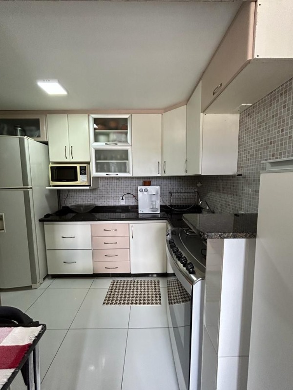 Apartamento de 3 quartos - Residencial Águas Cristalinas (Águas Claras) Localização: Localizado na Rua 13 Norte, na lateral do Vitrini Shopping, próximo à Estação de Metrô Arniqueiras e Av. Das…