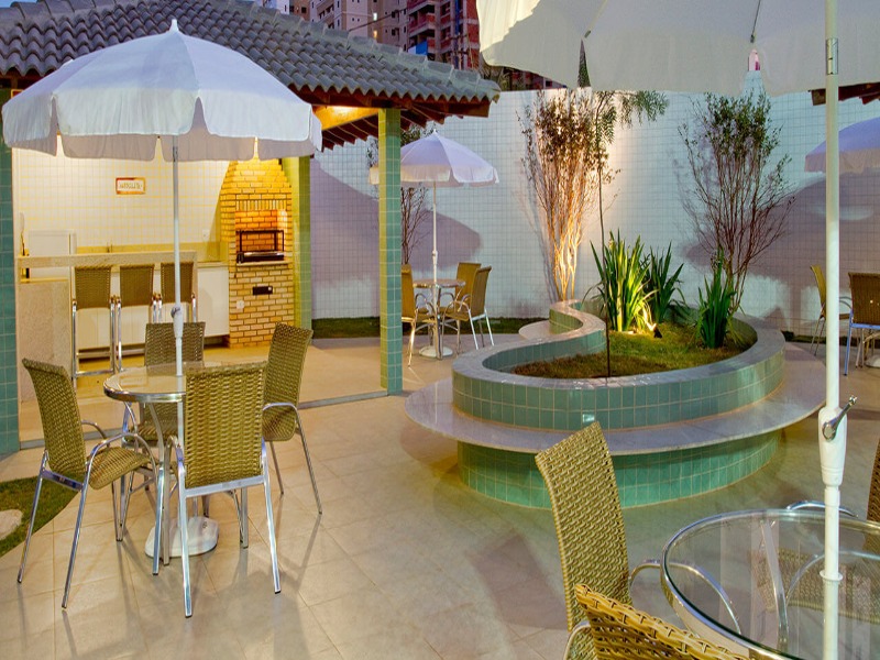 Residencial Cris Village Águas Claras - Lindo apartamento de 3 quartos com 83m², 1 vaga de garagem, Armários planejados. 3 quartos sendo 2 suítes, 1 vaga. Andar alto, vista livre, muitos armários…