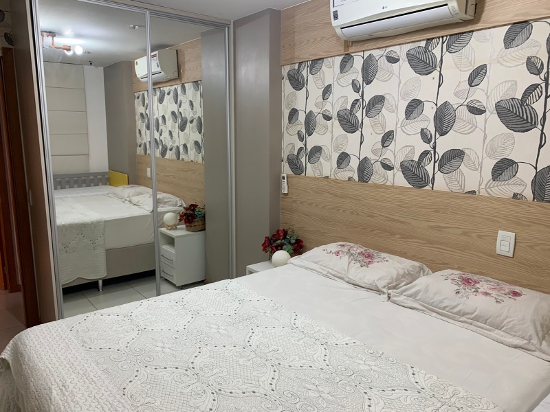 Residencial Cris Village Águas Claras - Lindo apartamento de 3 quartos com 83m², 1 vaga de garagem, Armários planejados. 3 quartos sendo 2 suítes, 1 vaga. Andar alto, vista livre, muitos armários…