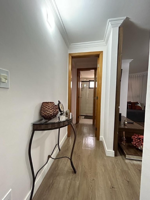 Apartamento de 3 quartos - Residencial Águas Cristalinas (Águas Claras) Localização: Localizado na Rua 13 Norte, na lateral do Vitrini Shopping, próximo à Estação de Metrô Arniqueiras e Av. Das…