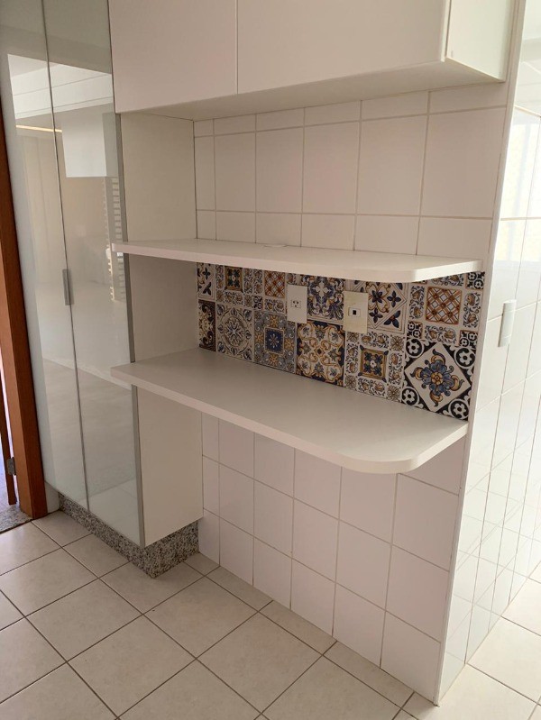 Venda Cobertura duplex no Via Club Residence, em Águas Claras. Com 188 m² privativos. São 3 quartos, sendo 1 suíte, 2 vagas de garagem, jacuzzi