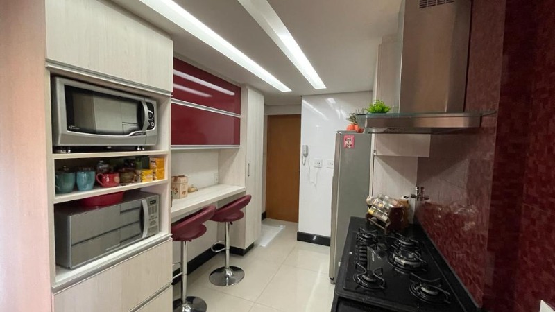 Res. Península Águas Claras - Apartamento 128 m², 4 suítes, reformado com 2 vagas. Apartamento reformado, com armários planejados de alta qualidade.