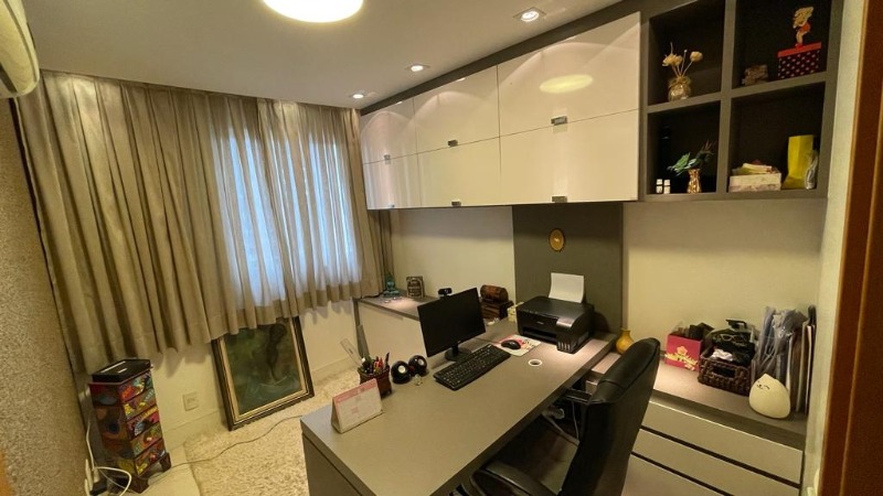 Res. Península Águas Claras - Apartamento 128 m², 4 suítes, reformado com 2 vagas. Apartamento reformado, com armários planejados de alta qualidade.