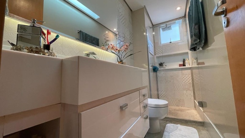 Res. Península Águas Claras - Apartamento 128 m², 4 suítes, reformado com 2 vagas. Apartamento reformado, com armários planejados de alta qualidade.