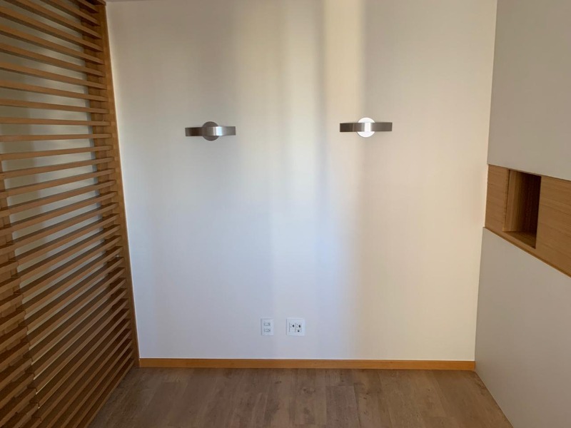 Venda Cobertura duplex no Via Club Residence, em Águas Claras. Com 188 m² privativos. São 3 quartos, sendo 1 suíte, 2 vagas de garagem, jacuzzi