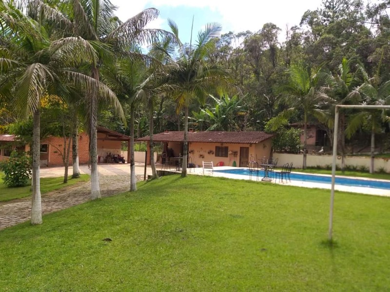 Linda chácara 9.000m² em Juquitiba -SP