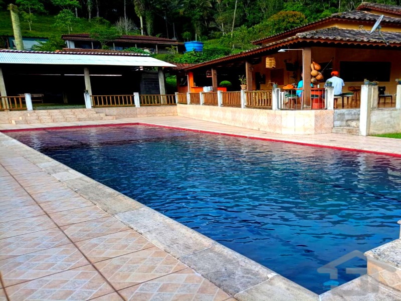 Sítio Alto Padrão 40.000m² em Juquitiba-SP
