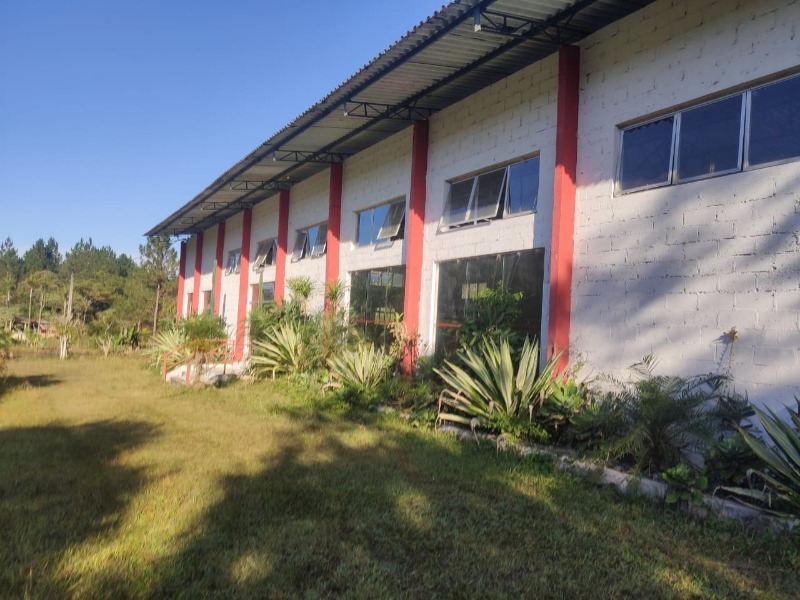 Galpão 900m² para Locação em Juquitiba-SP