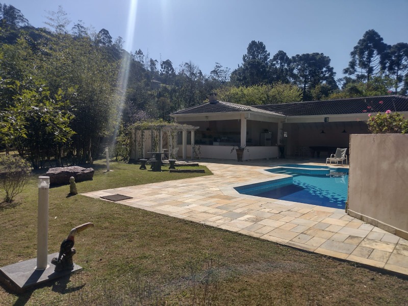 EXCELENTE SITIO ALTO PADRÃO EM SÃO LOURENÇO DA SERRA - SP