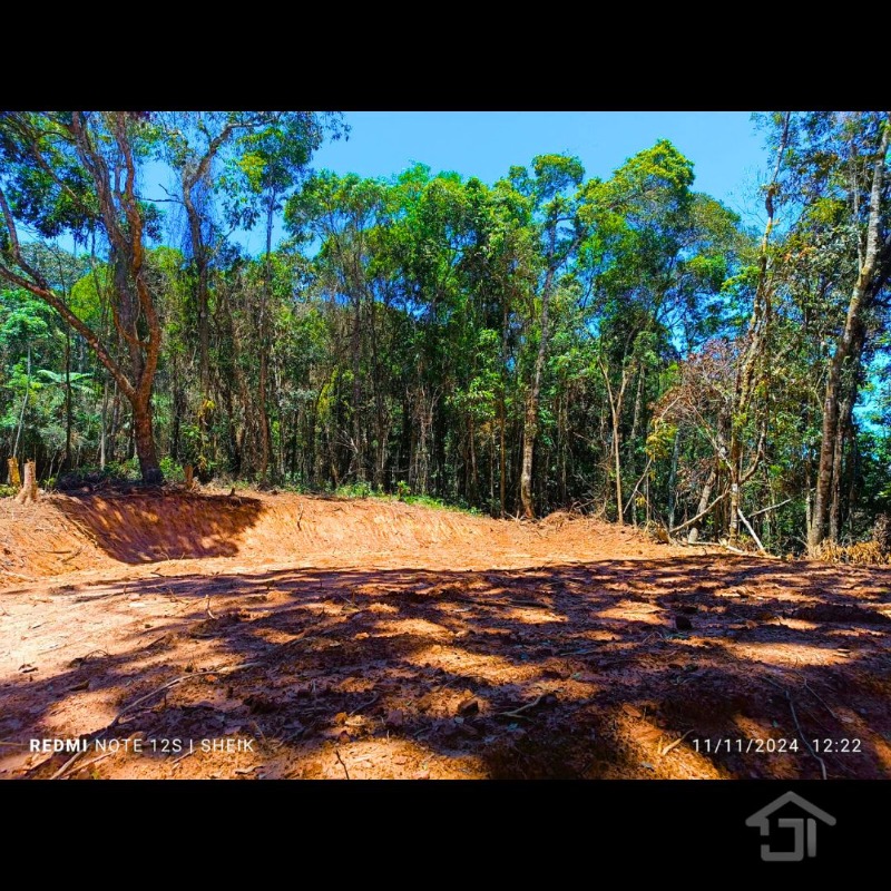 Excelente Terreno 4.471,74 m², com ótima topografia e ótimo acesso em Juquitiba-SP