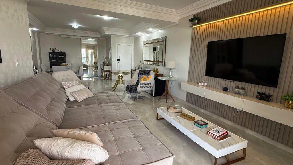 Apartamento à venda com 3 quartos - Foto 4