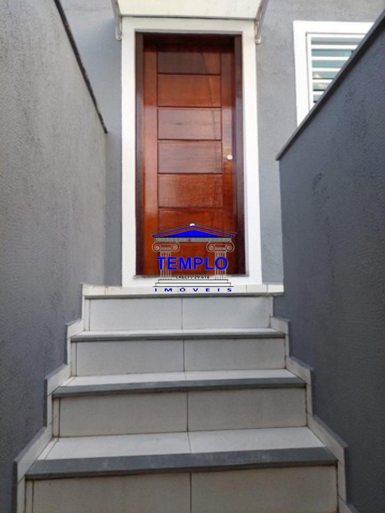 CASA NA VILA MANGALOT