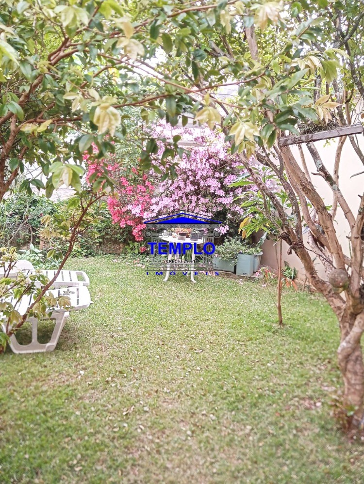SOBRADO NO HORTO FLORESTAL
