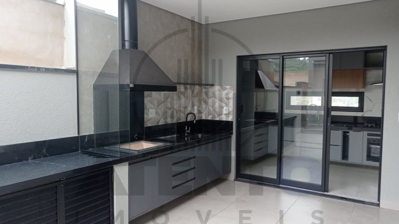 Imperdível casa em condomínio com 3 suítes em Indaiatuba-SP, bairro Loteamento Park Gran Reserve - 135m² - 3 vagas - confira!