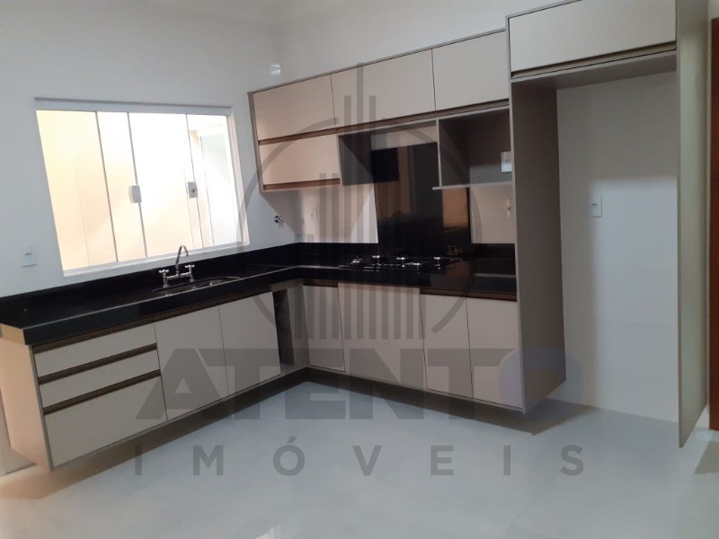 Imperdível oportunidade: Casa à venda em Indaiatuba-SP, Jardim São Paulo! 3 quartos, 1 suíte, 2 banheiros, 2 vagas, 138m².