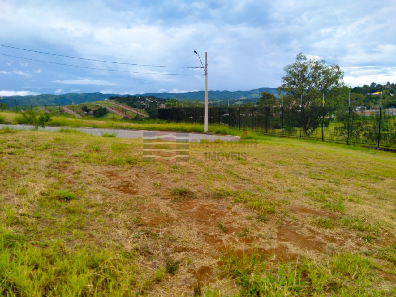 Terreno em Condomínio a Venda No Santa Mônica em Caçapava