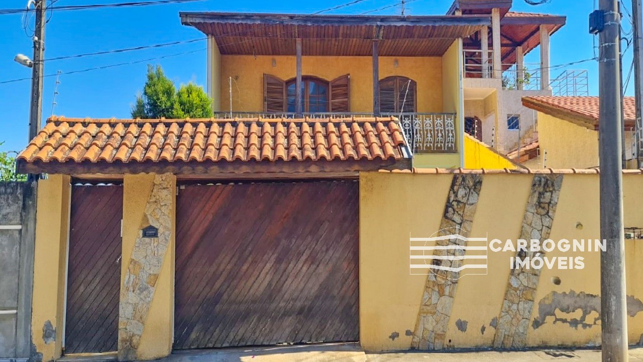 Casa a Venda No Recanto dos Coqueiros em Taubaté