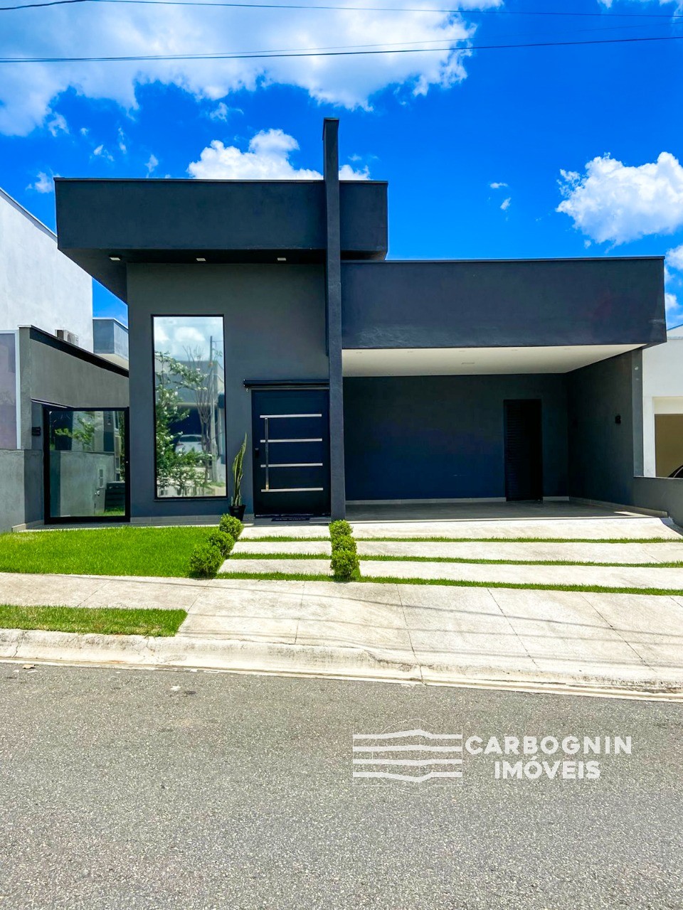 Casa em Condomínio a Venda No Malibu em Caçapava