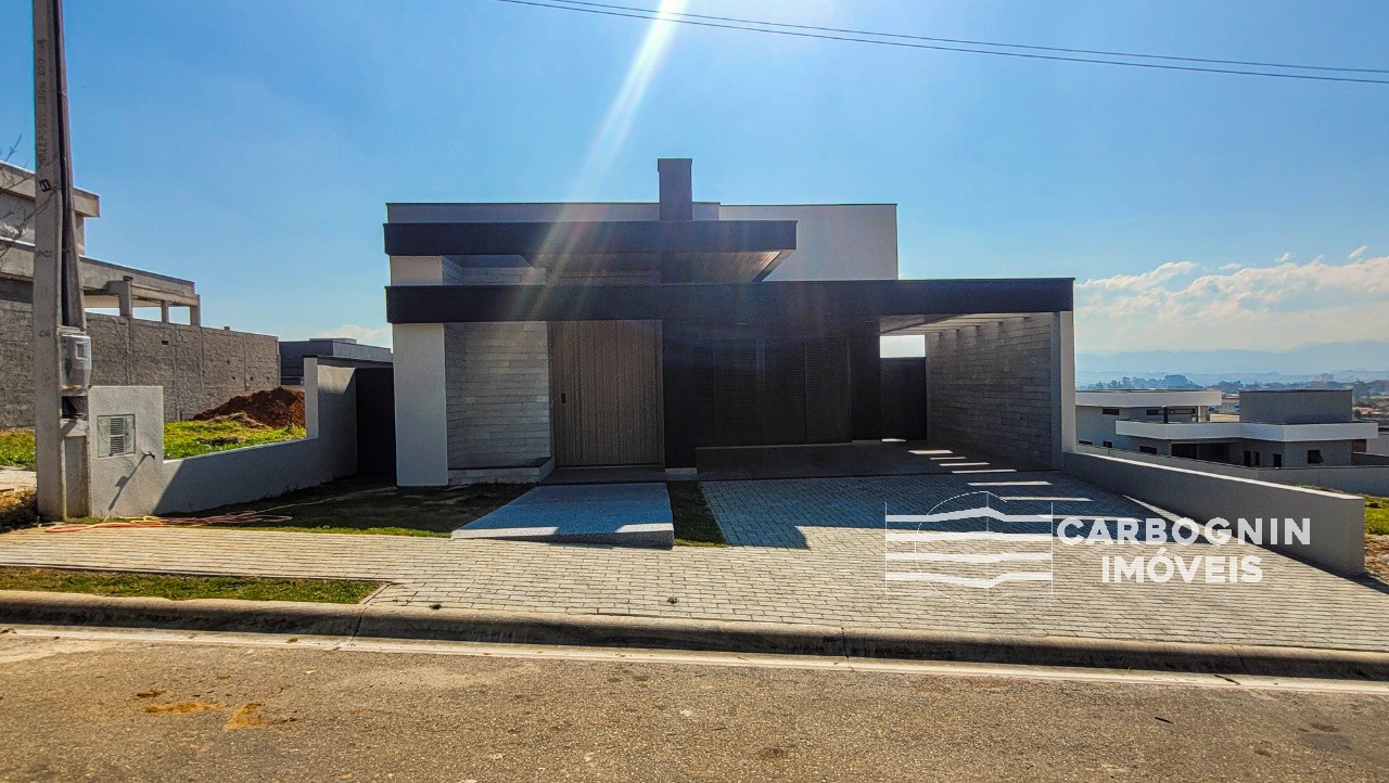 Casa em Condomínio a Venda No Santa Mônica em Caçapava