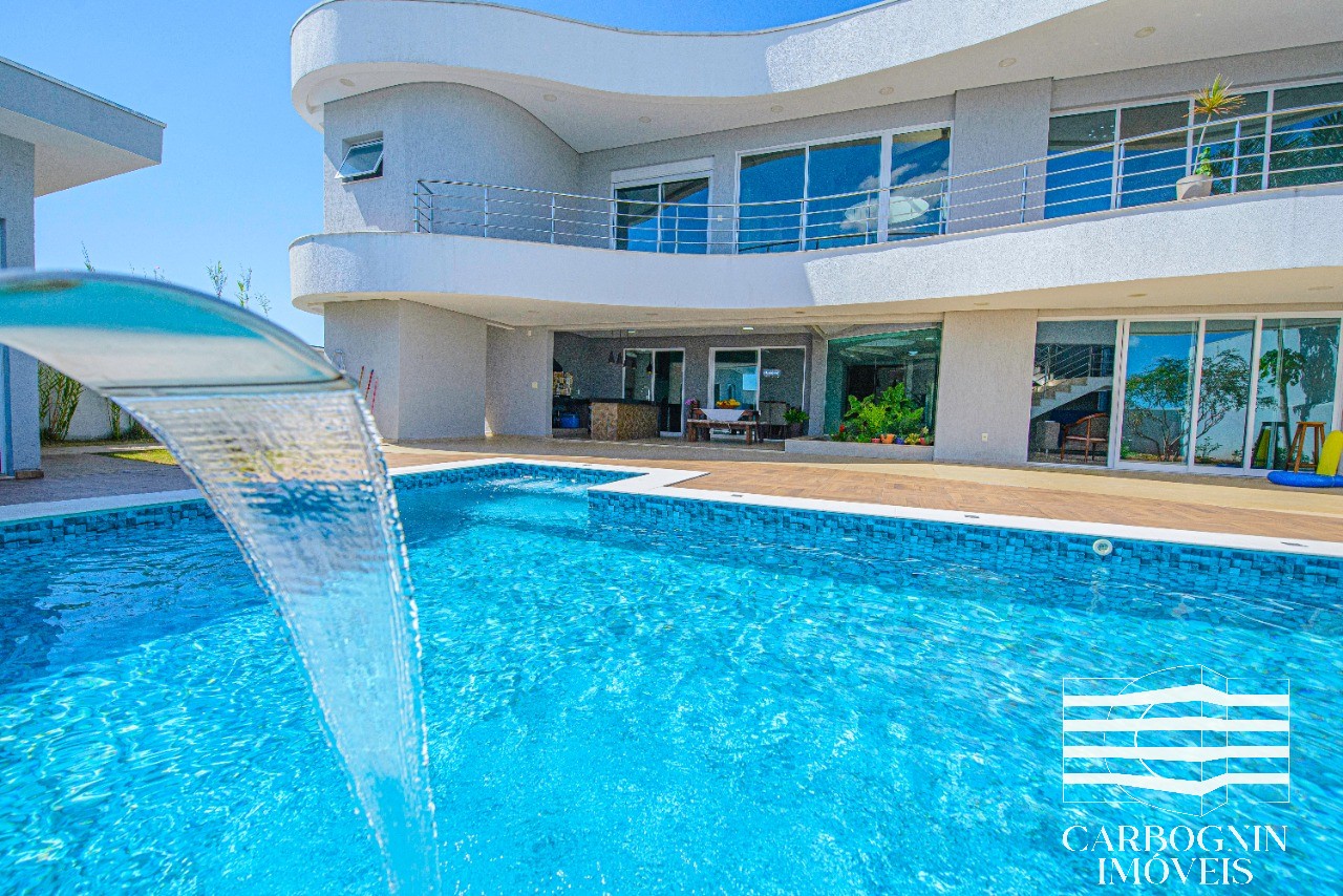 Casa em Condomínio a Venda No Santa Helena em Caçapava