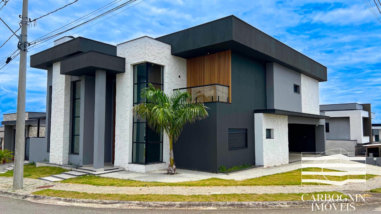 Casa em Condomínio a Venda No Santa Mônica em Caçapava