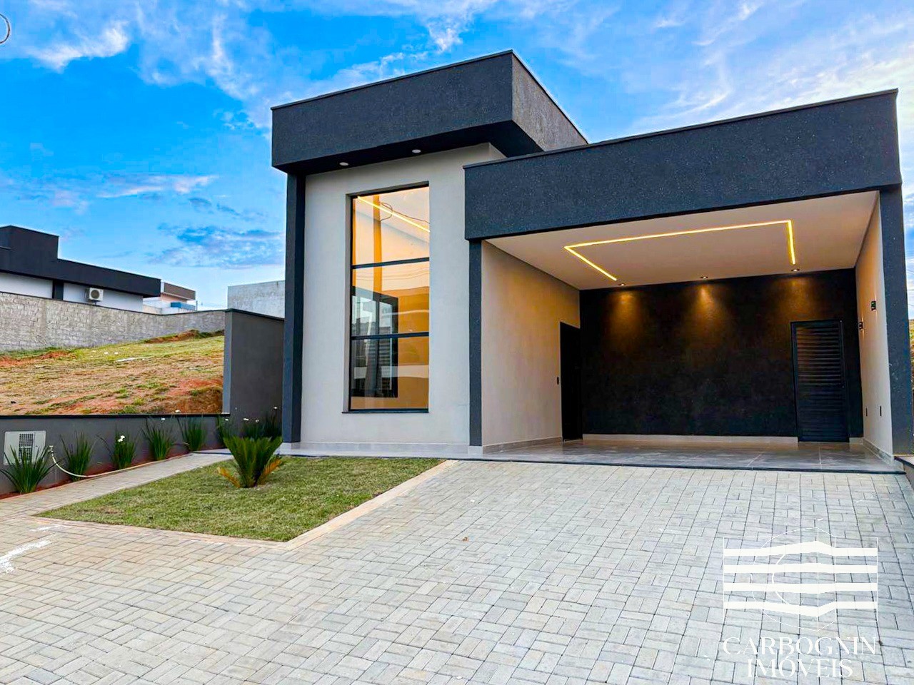 Casa em Condomínio a Venda No Reserva do Vale em Caçapava