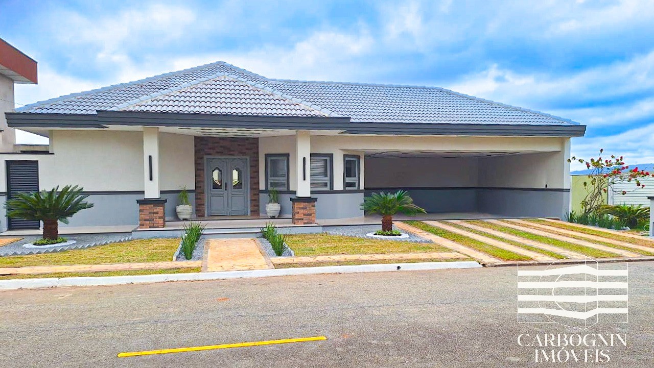 Casa em Condomínio a Venda No Santa Helena em Caçapava