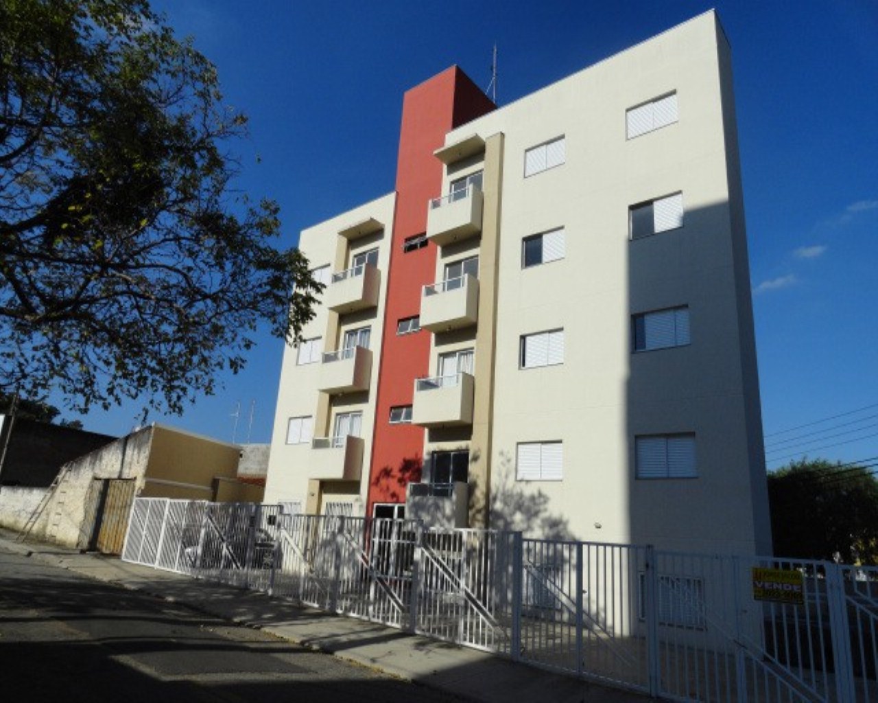 Apartamento à venda com 2 quartos, 52m² - Foto 2
