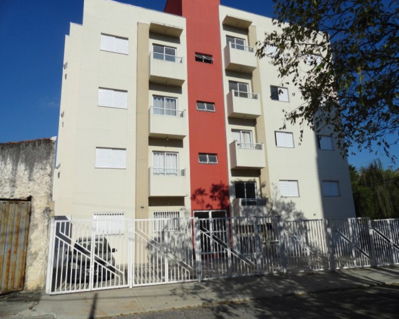 Apartamento à venda com 2 quartos, 52m² - Foto 1