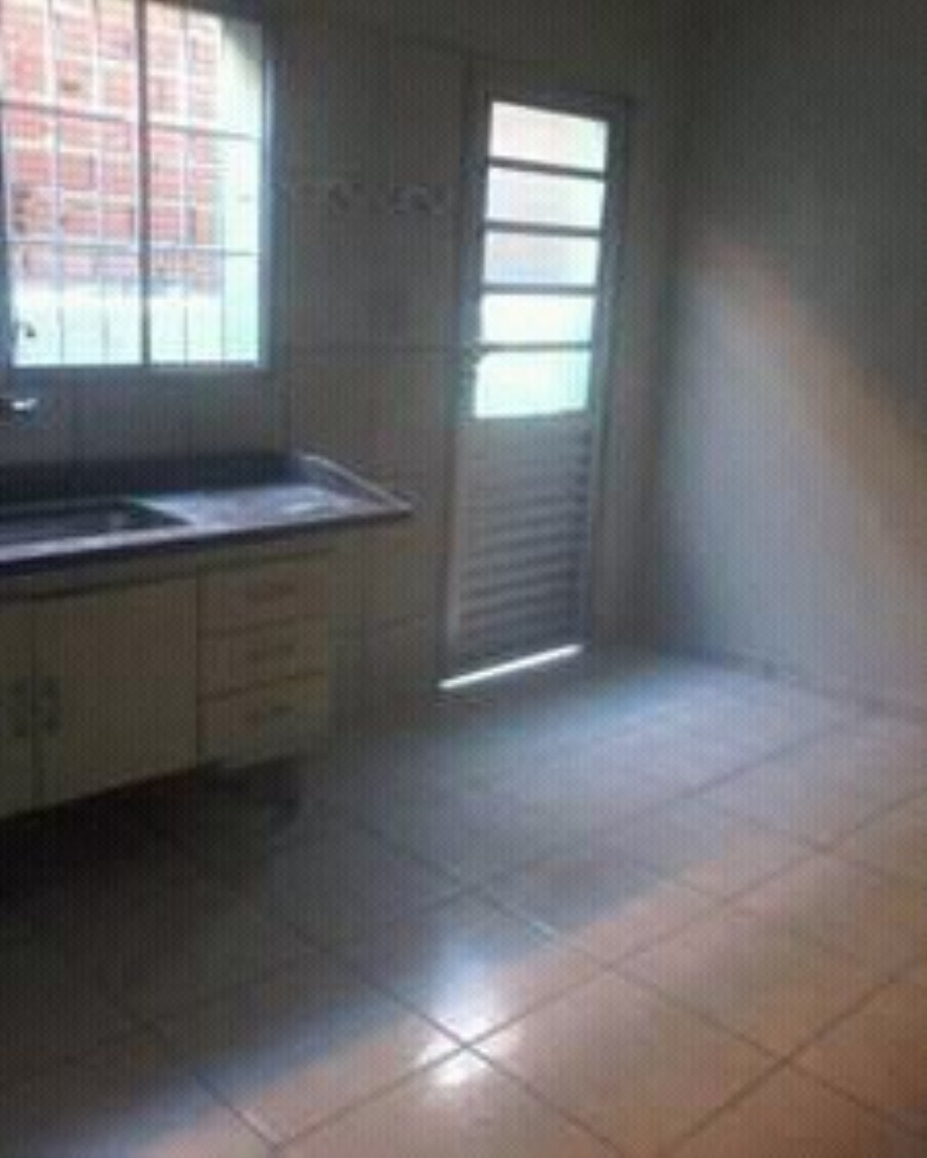 Casa à venda com 2 quartos, 125m² - Foto 1