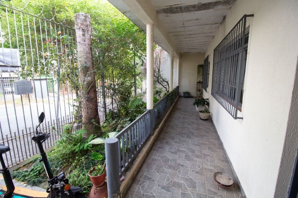 Casa, 2 quartos, 198 m² - Foto 1