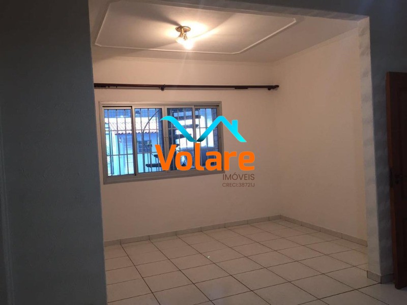 Casa, 3 quartos, 209 m² - Foto 1