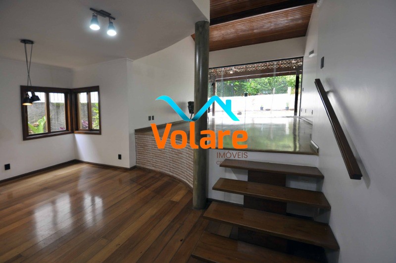 Casa, 3 quartos, 246 m² - Foto 3