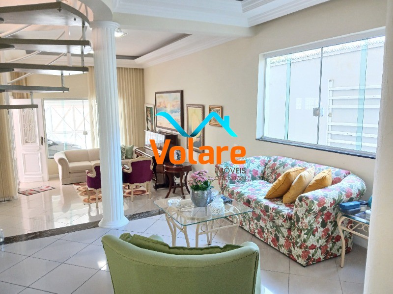Casa, 4 quartos, 217 m² - Foto 1