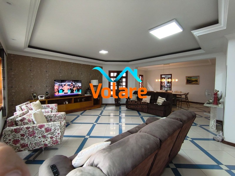 Casa, 4 quartos, 264 m² - Foto 1